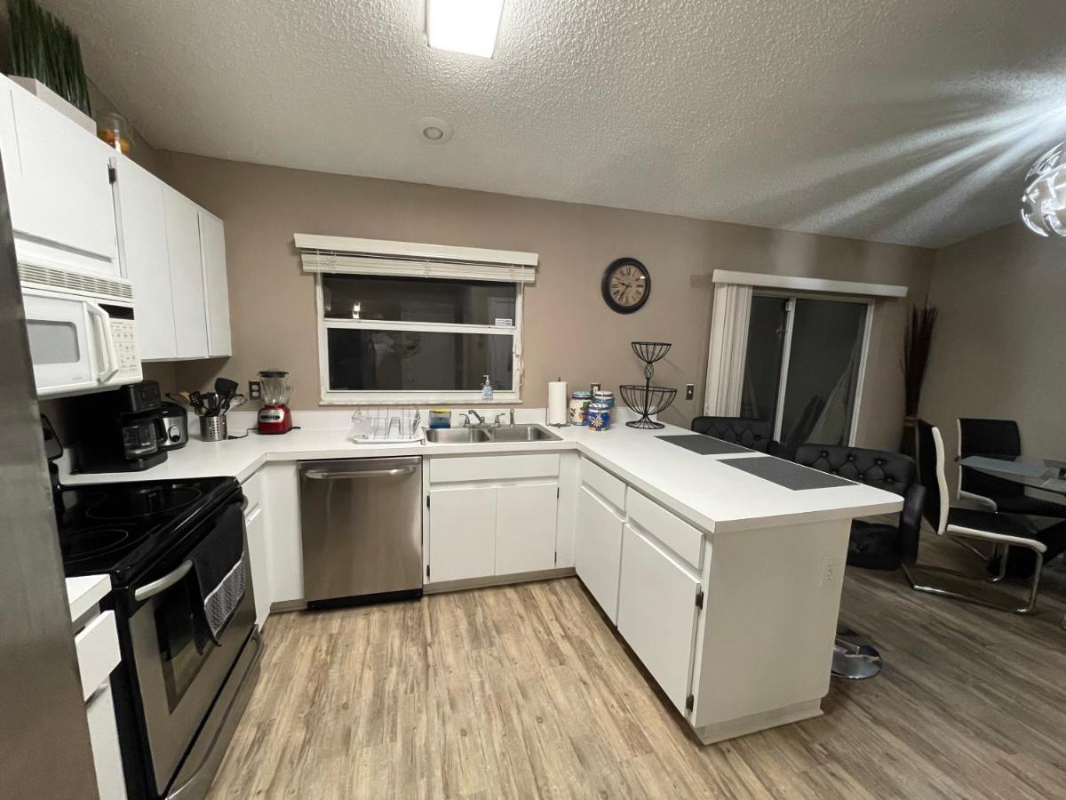 Cozy 3 Bedroom Home Close To Everything In Tampa! 外观 照片