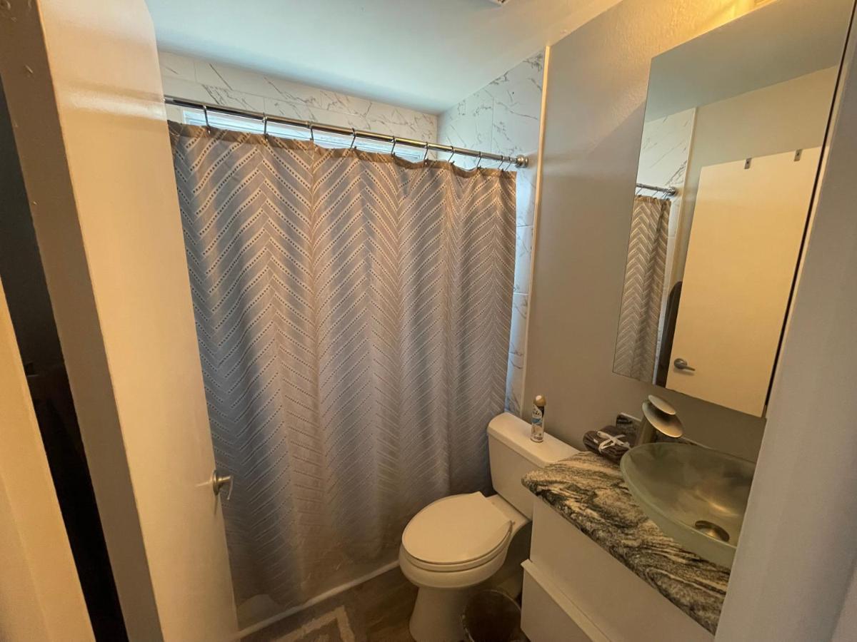 Cozy 3 Bedroom Home Close To Everything In Tampa! 外观 照片