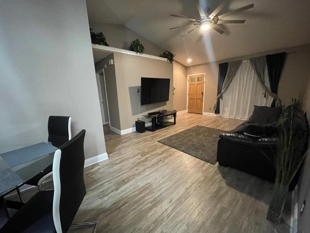 Cozy 3 Bedroom Home Close To Everything In Tampa! 外观 照片