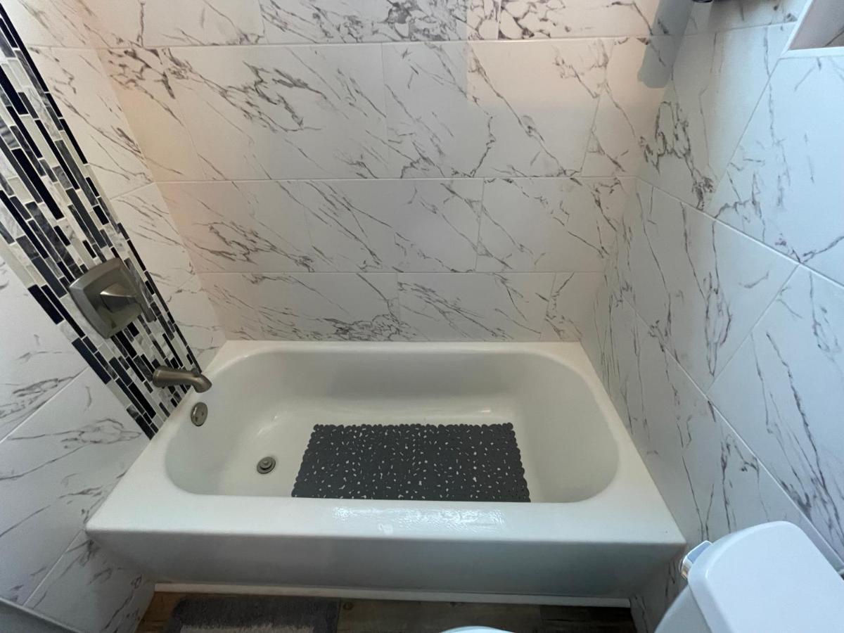 Cozy 3 Bedroom Home Close To Everything In Tampa! 外观 照片